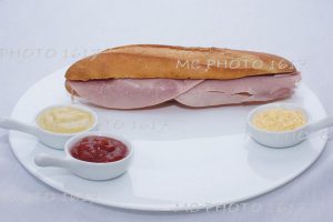 sandwich au jambon pour publicité entreprise de cognac charente